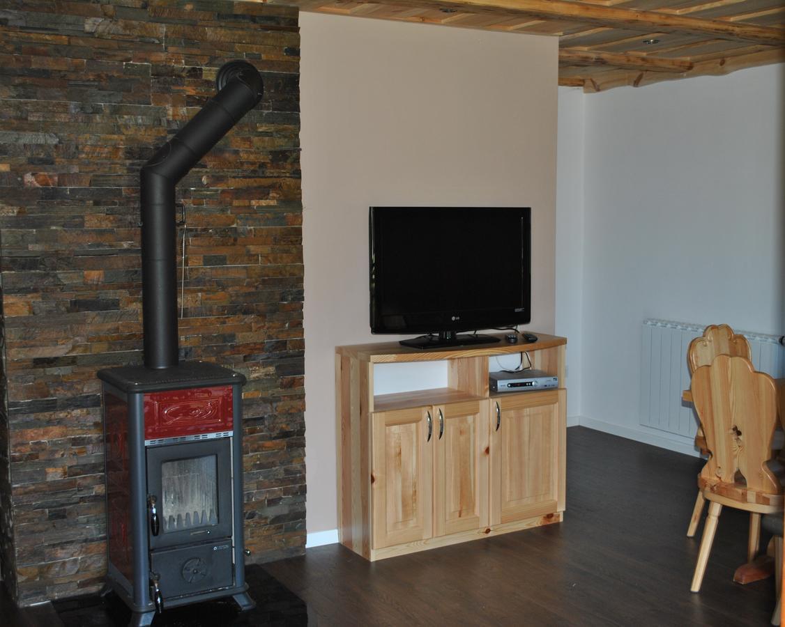 Apartmaji Brloznica Pod Veliko Planino Luče Oda fotoğraf
