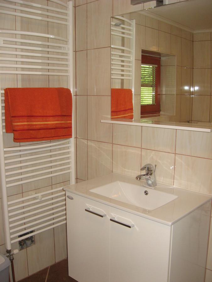 Apartmaji Brloznica Pod Veliko Planino Luče Oda fotoğraf